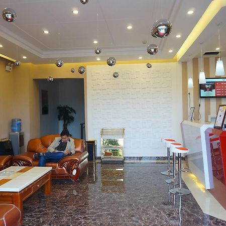 Thank Inn Chain Hotel Guizhou Zunyi Huichuan District Huichuan Avenue المظهر الخارجي الصورة