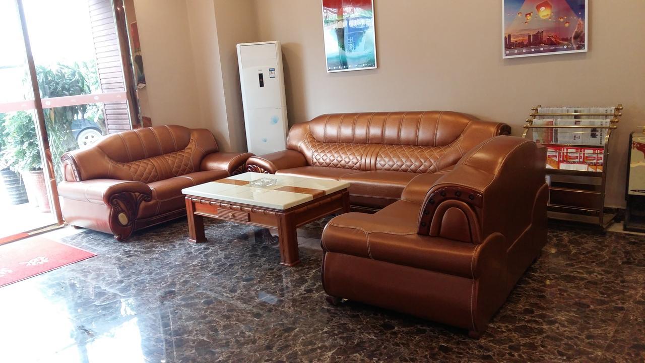 Thank Inn Chain Hotel Guizhou Zunyi Huichuan District Huichuan Avenue المظهر الخارجي الصورة
