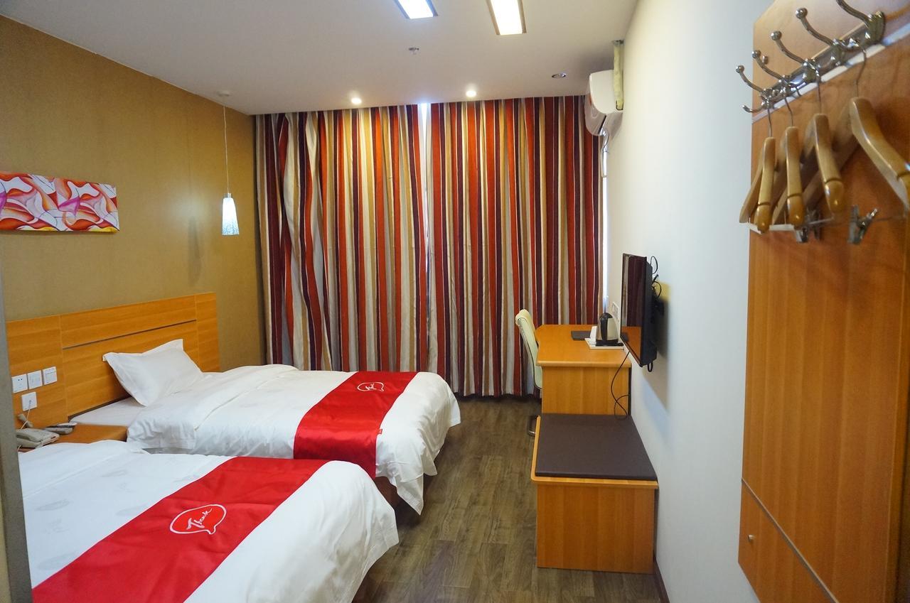 Thank Inn Chain Hotel Guizhou Zunyi Huichuan District Huichuan Avenue المظهر الخارجي الصورة